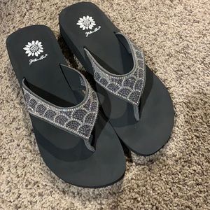 Yellow box flip flops New without box